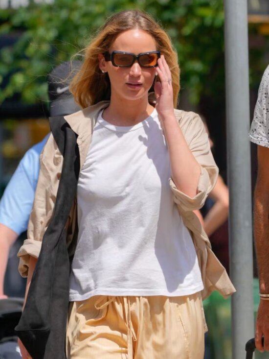Phoebe Philo Score Sunglasses in Black main image 5